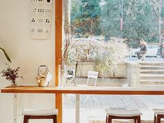 靠窗位-COTTON CAFE(德信·中外公寓店)