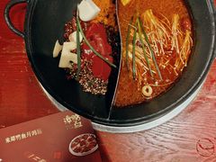 -谭鸭血老火锅·匠心(环球港旗舰店)