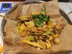 -红渡小香·牛肉麻辣香锅(车站南路店)