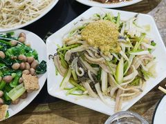 -赵氏牛肉罩火烧