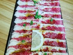 柠檬香草黑椒牛五花-小米烤肉-泥炉炭烤(常营店)
