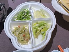 -左庭右院鲜牛肉火锅黑金店(陆家嘴中心店)