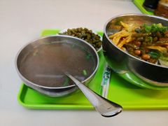 -卓雅桂林米粉