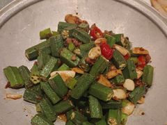 -海派美食·家宴海鲜青岛菜·石锅鲽鱼头(东方城店)