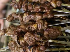 -烤肉小伙烤肉店