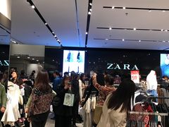 店内环境-ZARA(凯德乐峰广场店)