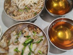 -正宗杨记普洱酸醋米线(总店)