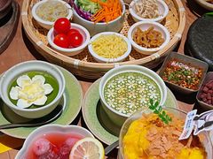 -包整·丝娃娃(一览甲秀楼风景店)