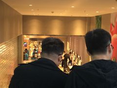 -盒马鲜生(红莲店)