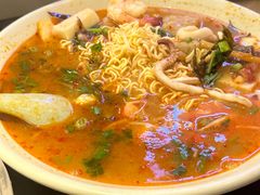 -大头虾越式风味餐厅(光明广场店)