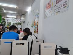 -正宗普宁豆干坊·洪记砂锅粥(红领巾路店)