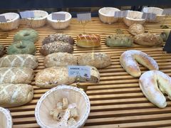 -焙丽拾光(麦凯乐直营店)