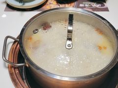 -洪氏嗨捞·猪肚鸡火锅(阳光天地店)