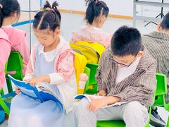 -蓝话筒·少儿成人演讲口才·主持朗诵·戏剧表演(大华第一坊店)