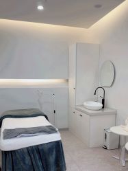 -VE专注问题肌·赛诺龙&科学美肤中心