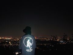 -鬼笑石后山停车场