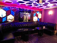 -环球梦主题KTV(曲阳生活购物中心店)