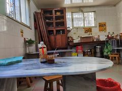 大堂-再回首鸡肉米线(人民路一店)