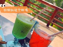 -亚龙湾喜来登·美景台大堂吧