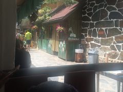 -北京水岸山吧度假村(雁栖镇店)