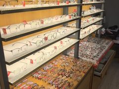 -优医视平价眼镜蔡司依视路折扣工厂店(德胜门店)