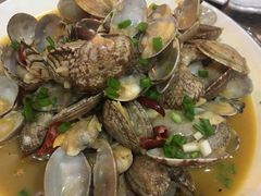 -老谭虾王蟹皇·龙虾·烧烤(蝴蝶湾店)
