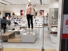 -hotwind热风(中贸广场店)