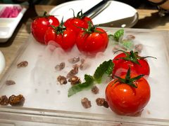 番茄脆菇沙拉-小大董·烤鸭(凤凰汇店)