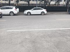 -东荟城名店仓