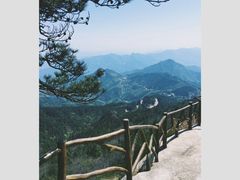 -罗田薄刀峰风景区