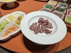-左庭右院鲜牛肉火锅黑金店(陆家嘴中心店)