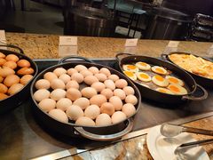 -华邑酒店·鲜艳全日自助餐厅