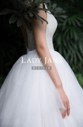 -Lady  Jane高端婚纱礼服馆