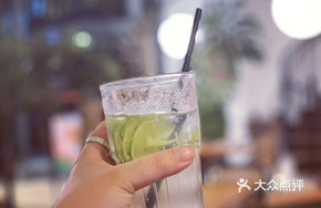 Lemongrass Soda (Ice)