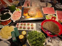 -二荆条·蜀鲜汇城市森林火锅