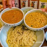 每一个平凡的日子，都值得一碗温暖的蟹黄面