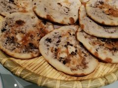 梅菜干烧饼-江南韵·无锡太湖文化体验餐厅(凤凰天街店)