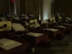-爱乐国际温泉水疗会