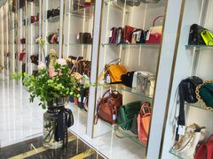 -奢物·巴黎站奢侈品回收寄售