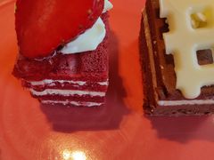 红丝绒蛋糕-厦门艾美酒店·新食谱西餐厅