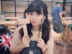 -几个木匠匠人厨房