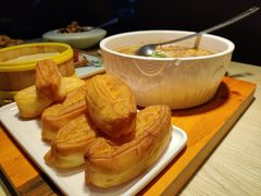 小油条配酸辣汤-味莊·青岛菜(石老人店)
