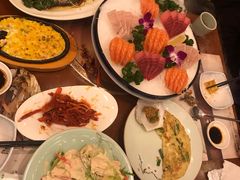 -青瓦餐厅·生鱼片·韩园烤肉(西塔店)