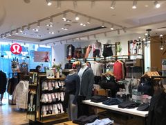 -lululemon(上海浦东IFC店)