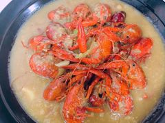 -虾弄弄海派小龙虾·牛羊蝎子火锅