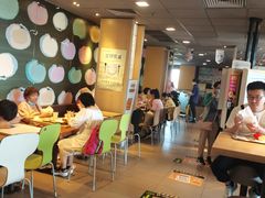 大堂-麦当劳(百荣世贸商城店)
