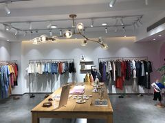 -nana showroom娜娜家服装店