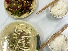 -何永光123鲜牛肉馆(1号店)