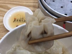 鲜肉小馄饨-景芳周大姐烧麦(东新店)