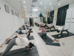 -一伽瑜伽·普拉提